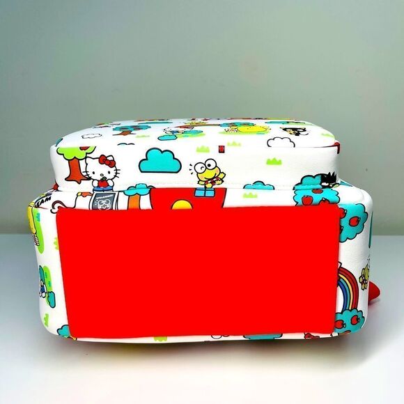 Brand New Universal‎ Studios EXCLUSIVE Hello Kitty Loungefly Backpack PLU…